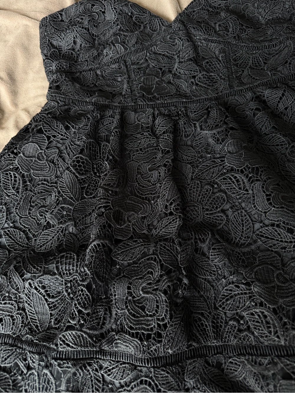 BB Dakota floral lace mini dress - Picture 14 of 14